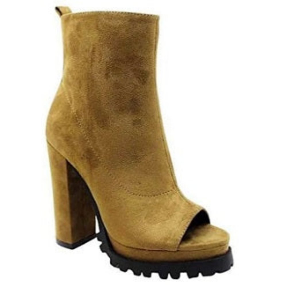 Mata Women's Peep-Toe Olive Bootie